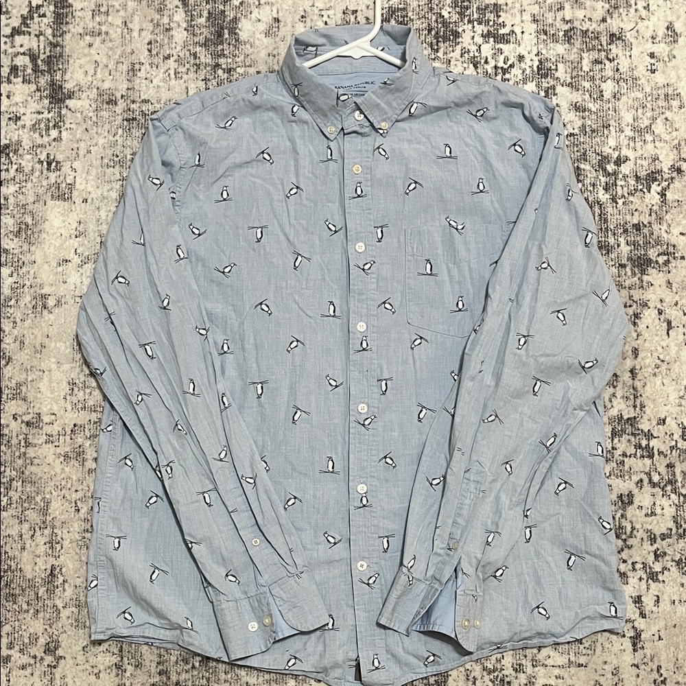 Men’s Banana Republic Light Blue Penguin Patterned Shirt